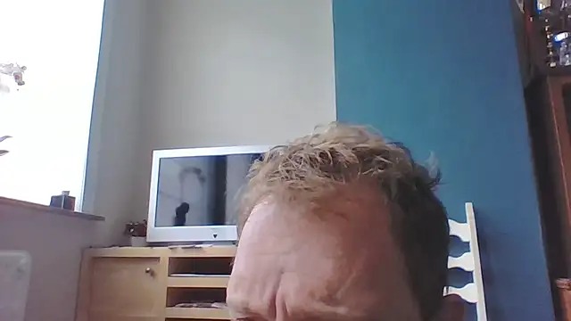 Snapshot of bertolini chatting on October 2025 07:09:01 AM bertolini online show from October 2025 07:09:01 AM