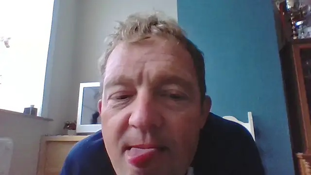 Snapshot of bertolini chatting on October 2025 06:25:01 AM bertolini online show from October 2025 06:25:01 AM