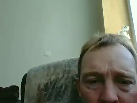Snapshot of bertolini chatting on March 2025 04:03:01 PM bertolini online show from March 2025 04:03:01 PM