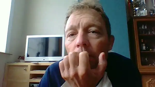 Snapshot of bertolini chatting on September 2025 07:14:01 AM bertolini online show from September 2025 07:14:01 AM