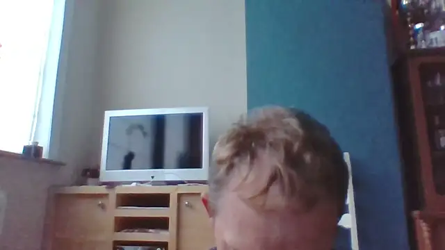 Snapshot of bertolini chatting on October 2025 06:36:02 AM bertolini online show from October 2025 06:36:02 AM