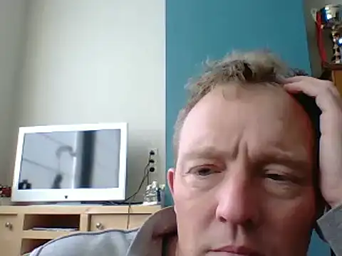 Snapshot of bertolini chatting on March 2025 01:55:01 PM bertolini online show from March 2025 01:55:01 PM
