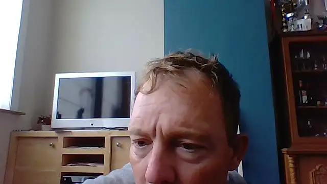 Snapshot of bertolini chatting on September 2025 12:52:01 PM bertolini online show from September 2025 12:52:01 PM