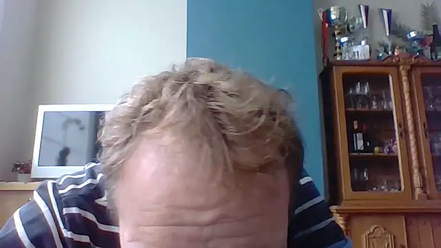 Snapshot of bertolini chatting on October 2025 01:41:02 PM bertolini online show from October 2025 01:41:02 PM