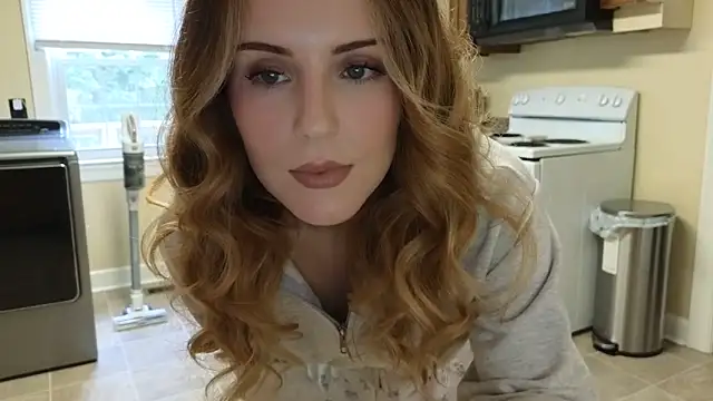 Snapshot of sexylilly69 chatting on June 2026 11:10:02 PM sexylilly69 online show from June 2026 11:10:02 PM