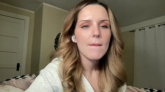 Snapshot of sexylilly69 chatting on April 2026 12:37:02 AM sexylilly69 online show from April 2026 12:37:02 AM