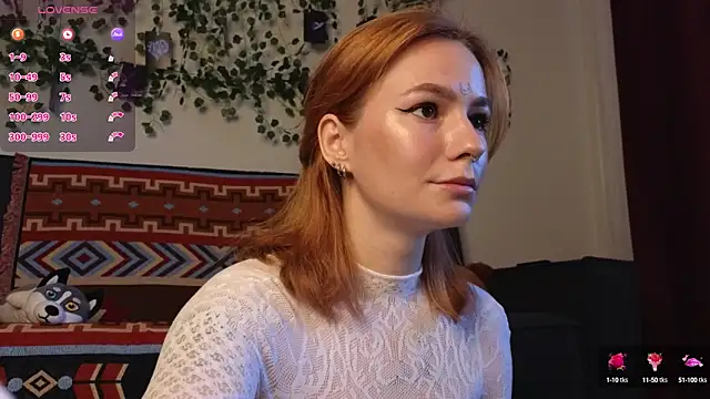 girl with snaketatto0 online show from September 2025 02:21:02 AM