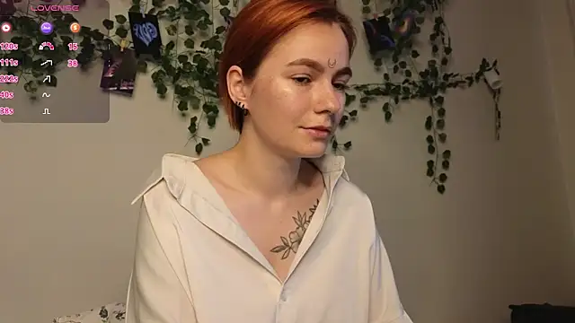 girl with snaketatto0 online show from October 2025 03:27:01 AM