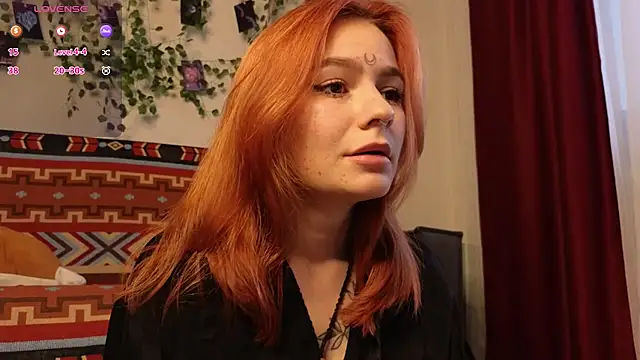 girl with snaketatto0 online show from December 2025 04:44:02 AM