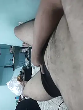 Snapshot of jd0027 chatting on October 2025 12:14:01 AM jd0027 online show from October 2025 12:14:01 AM