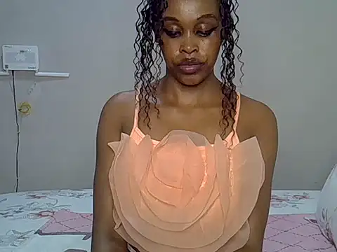 Snapshot of Cariepink chatting on July 2026 09:19:02 AM Cariepink online show from July 2026 09:19:02 AM