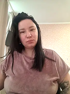 AlexaLexie online show from October 2025 07:45:02 AM