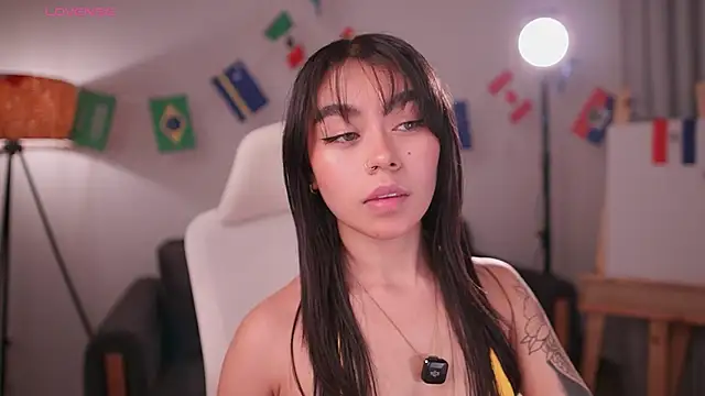 GigiLee  online show from June 2026 01:37:01 AM