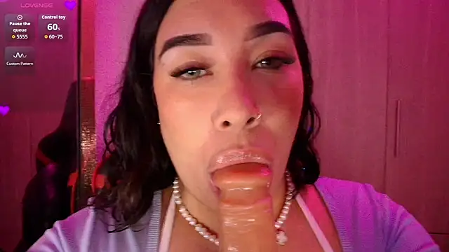 leahtemptation3 online show from November 2025 01:44:02 PM