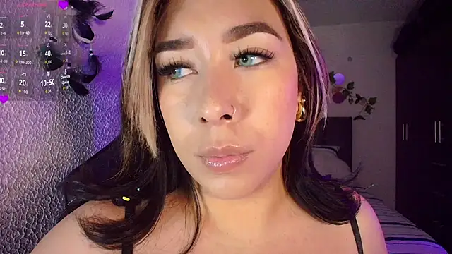 leahtemptation3 online show from March 2026 11:38:01 PM