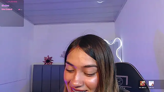 Jenner tay online show from May 2026 03:01:02 AM