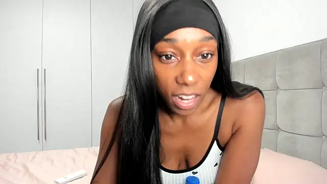 smileybabe online show from October 2025 05:38:02 PM