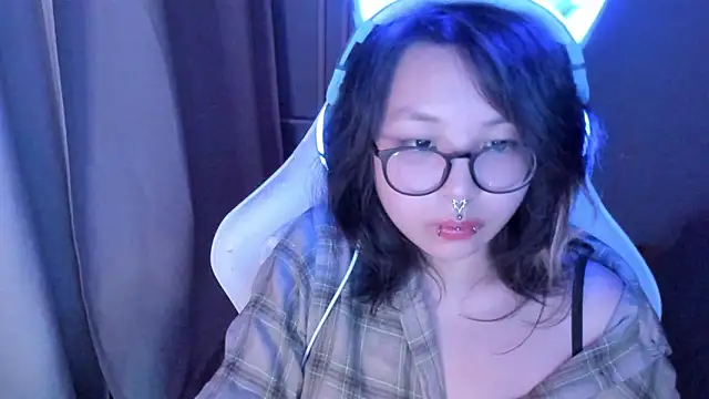 maydaykimmy online show from May 2026 08:50:02 PM