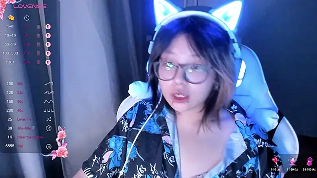 maydaykimmy online show from November 2025 09:51:02 PM