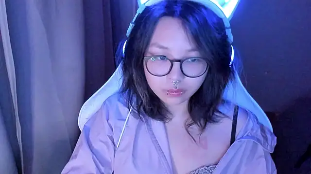 maydaykimmy online show from May 2026 08:51:02 PM