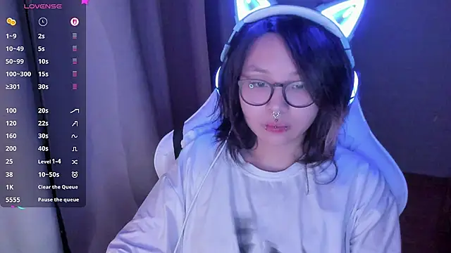 maydaykimmy online show from April 2026 08:59:01 PM