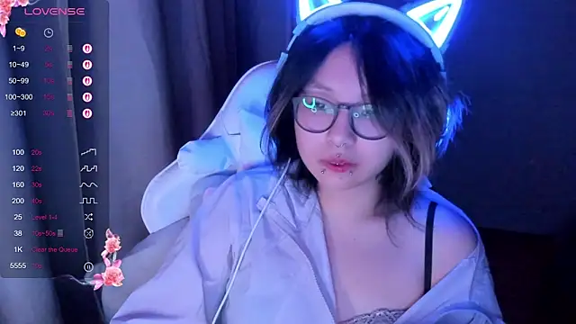 maydaykimmy online show from December 2025 08:42:01 PM