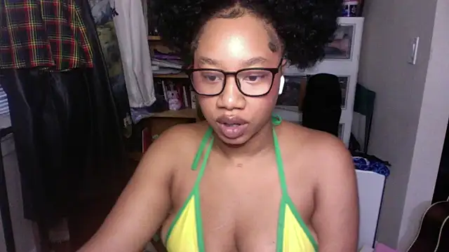 Snapshot of goddessdaisysky chatting on September 2025 02:46:02 PM goddessdaisysky online show from September 2025 02:46:02 PM