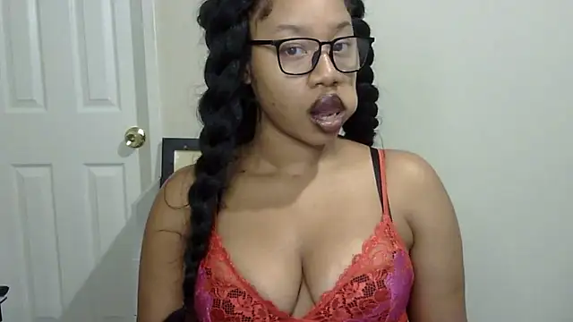 Snapshot of goddessdaisysky chatting on October 2025 05:32:02 PM goddessdaisysky online show from October 2025 05:32:02 PM