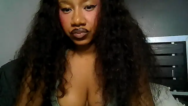 Snapshot of goddessdaisysky chatting on June 2026 05:12:02 AM goddessdaisysky online show from June 2026 05:12:02 AM