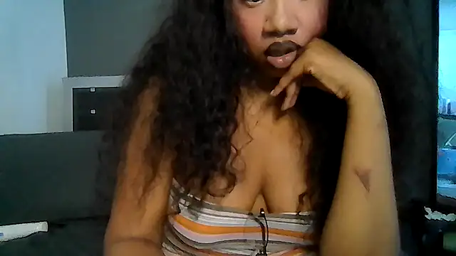 Snapshot of goddessdaisysky chatting on June 2026 07:30:02 PM goddessdaisysky online show from June 2026 07:30:02 PM