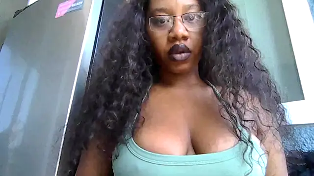 Snapshot of goddessdaisysky chatting on June 2026 03:32:02 PM goddessdaisysky online show from June 2026 03:32:02 PM
