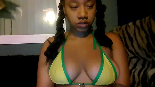 Snapshot of goddessdaisysky chatting on June 2026 04:19:01 AM goddessdaisysky online show from June 2026 04:19:01 AM