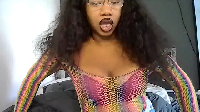 Snapshot of goddessdaisysky chatting on June 2026 05:25:02 PM goddessdaisysky online show from June 2026 05:25:02 PM