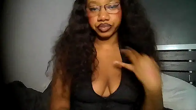 Snapshot of goddessdaisysky chatting on June 2026 02:22:03 AM goddessdaisysky online show from June 2026 02:22:03 AM