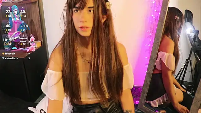 Snapshot of _lucy_white_ chatting on February 2025 03:56:01 AM  lucy white  online show from February 2025 03:56:01 AM