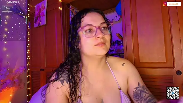 Snapshot of eva_rosse69 chatting on June 2026 12:06:01 PM eva rosse69 online show from June 2026 12:06:01 PM