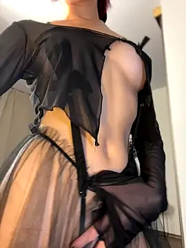 Evangeline Lawrence  online show from October 2025 03:24:01 PM