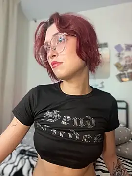 Evangeline Lawrence  online show from November 2025 06:52:02 PM