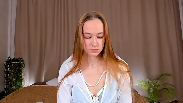 Sweett Monica online show from September 2025 12:05:01 AM