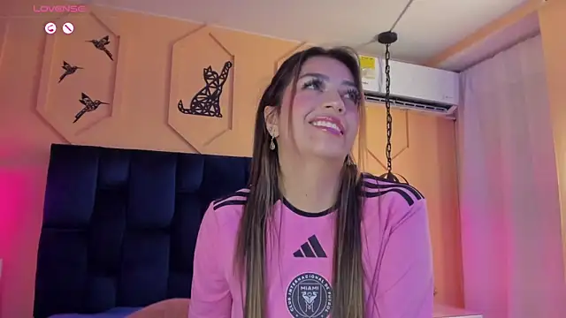Atenea cute21 online show from February 2025 07:15:02 AM