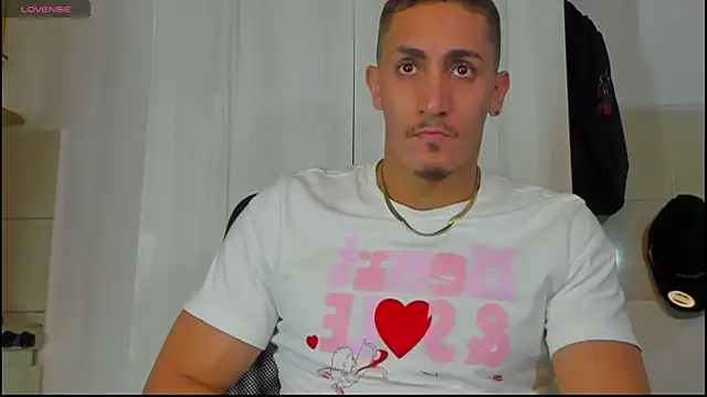 MikeRoss7777 online show from October 2025 07:58:01 PM