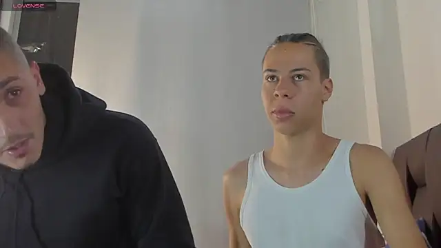 MikeRoss7777 online show from November 2025 12:52:01 PM