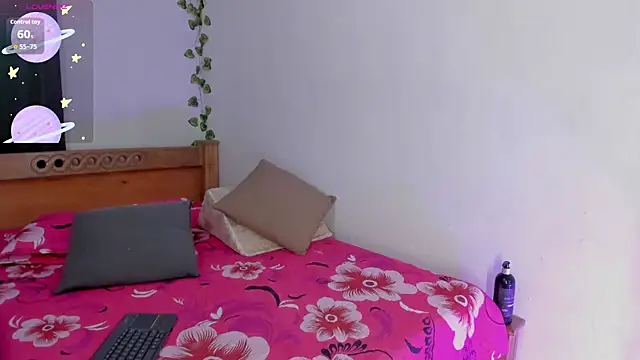 Snapshot of andrea_osorio_ chatting on February 2026 12:07:01 PM andrea osorio online show from February 2026 12:07:01 PM