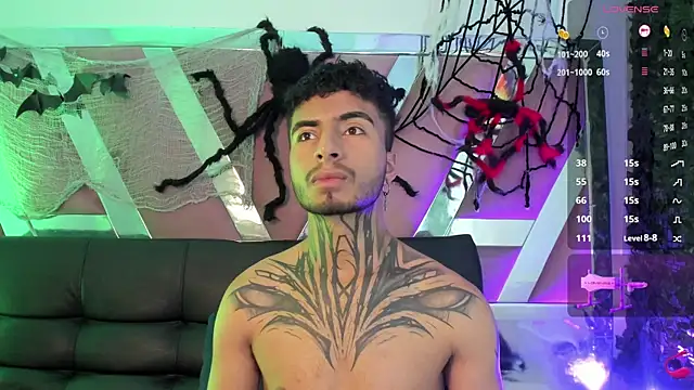 JuanCamiilo 66 online show from October 2025 10:33:02 PM