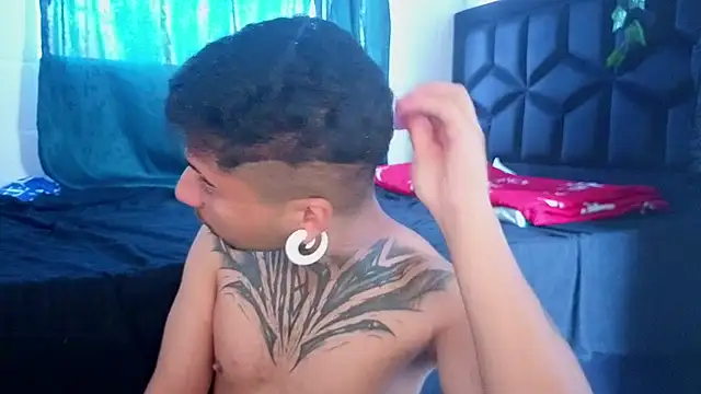 JuanCamiilo 66 online show from May 2026 03:00:02 PM