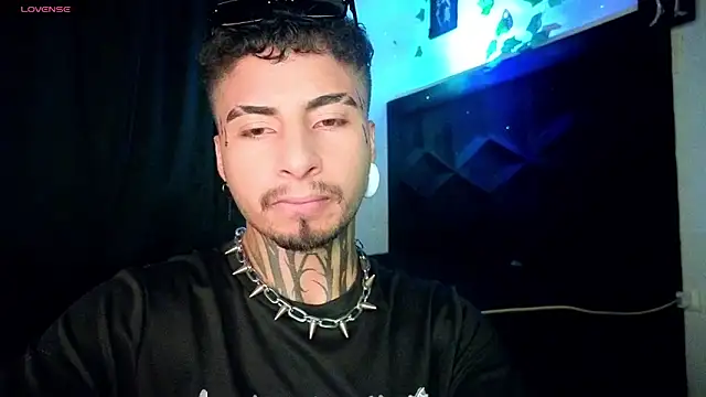 JuanCamiilo 66 online show from May 2026 11:58:02 PM