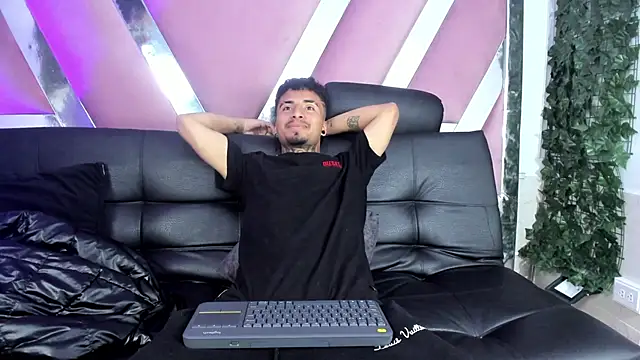 JuanCamiilo 66 online show from March 2026 02:01:02 AM