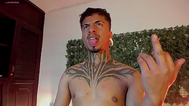 JuanCamiilo 66 online show from April 2026 03:08:01 AM