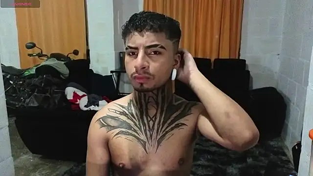 JuanCamiilo 66 online show from May 2026 02:37:02 AM