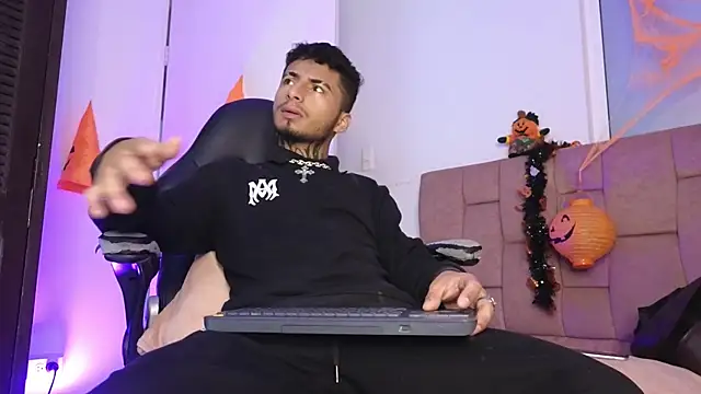 JuanCamiilo 66 online show from November 2025 02:58:02 AM